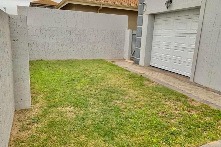To Let 2 Bedroom Property for Rent in Dana Bay Western Cape